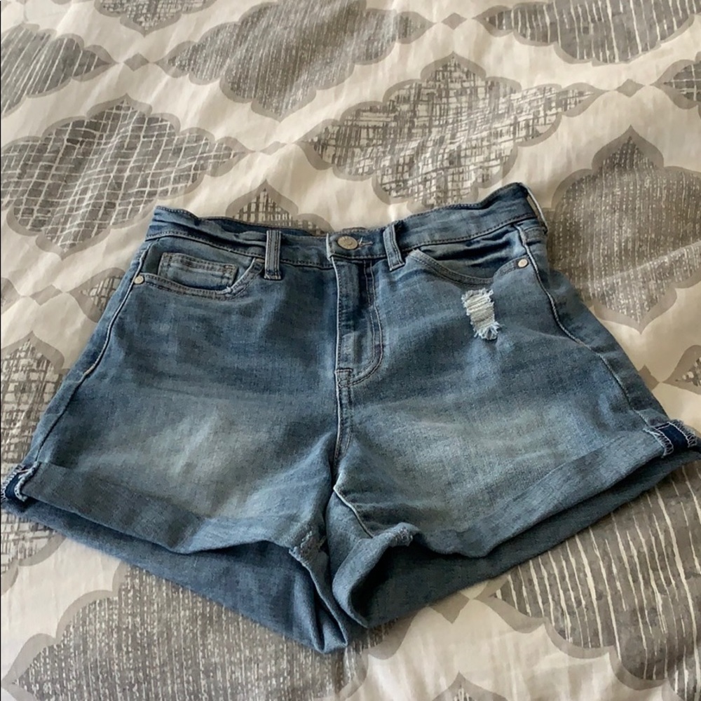 size 26 celebrity pink jean shorts